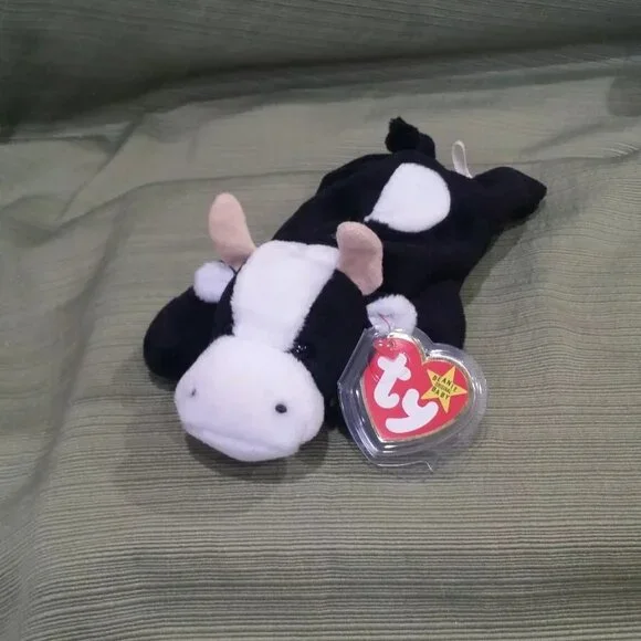 Ty Beanie Baby Daisy the Cow - Picture 1 of 5